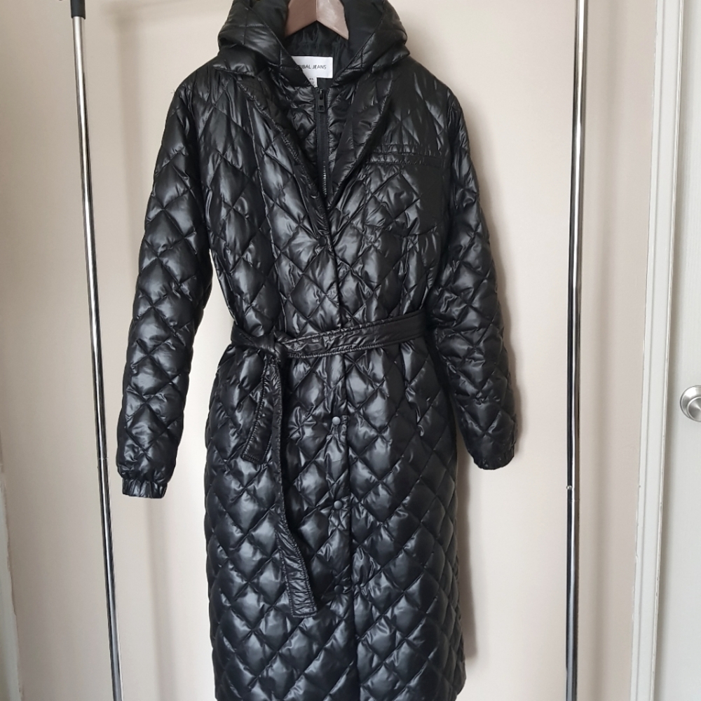 EUC Long quilted winter down coat